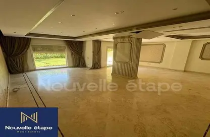 Twin House - 5 Bedrooms - 5 Bathrooms for sale in Greens - 6th District - Sheikh Zayed City - Giza