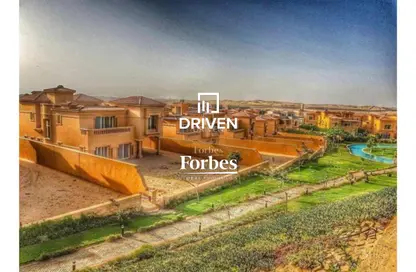 Villa - 4 Bedrooms - 4 Bathrooms for sale in Royal Meadows - Sheikh Zayed Compounds - Sheikh Zayed City - Giza