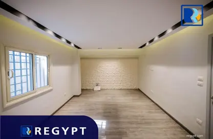 Office Space - Studio - 3 Bathrooms for rent in Sarayat Al Maadi - Hay El Maadi - Cairo