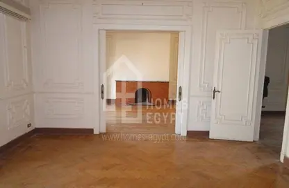 Apartment - 2 Bedrooms - 2 Bathrooms for rent in Al Kamel Mohamed St. - Zamalek - Cairo