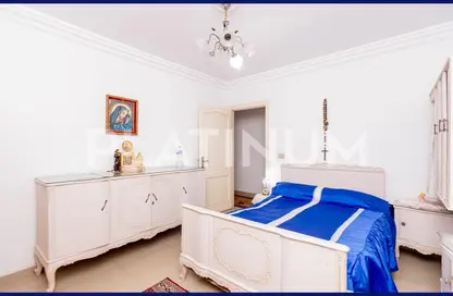 Apartment - 3 Bedrooms - 1 Bathroom for sale in Mostafa Abd Al Razek St. - Backus - Hay Sharq - Alexandria