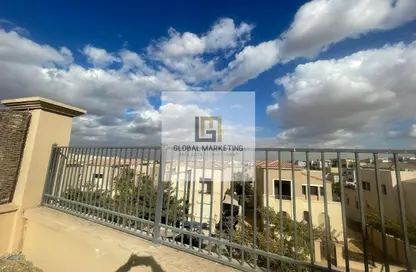 Villa - 6 Bedrooms - 5 Bathrooms for sale in Levana - Uptown Cairo - Mokattam - Cairo