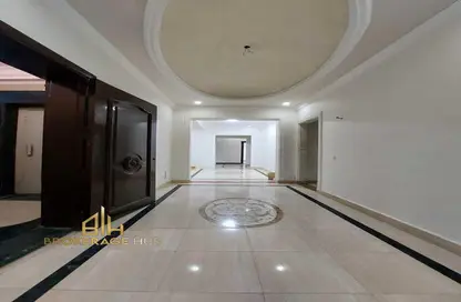 Apartment - 4 Bedrooms - 4 Bathrooms for rent in Ganoob El Acadimia - New Cairo City - Cairo