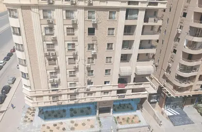 Apartment - 4 Bedrooms - 3 Bathrooms for sale in Thirteenth Sector - Zahraa El Maadi - Hay El Maadi - Cairo