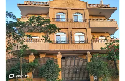 Apartment - 4 Bedrooms - 2 Bathrooms for sale in Abdel Baki Al Keliny St. - El Banafseg 7 - El Banafseg - New Cairo City - Cairo