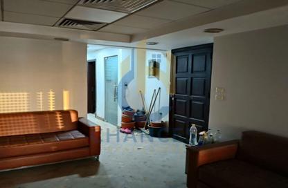 Apartment - 4 Bedrooms - 3 Bathrooms for sale in Cornish El Nile St. - Maadi - Hay El Maadi - Cairo