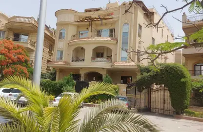 Apartment - 4 Bedrooms - 3 Bathrooms for sale in Al Shouyfat - 5th Settlement Compounds - The 5th Settlement - New Cairo City - Cairo