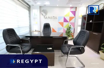 Office Space - Studio - 3 Bathrooms for sale in Al Laselky St. - El Laselky - New Maadi - Hay El Maadi - Cairo