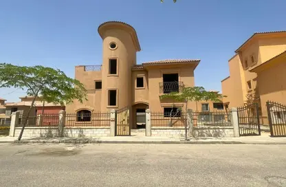 Villa - 5 Bedrooms - 5 Bathrooms for sale in October Hills - South Dahshur Link - 6 October City - Giza