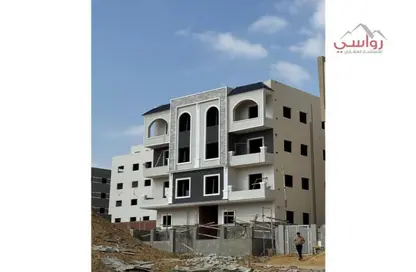 Apartment - 3 Bedrooms - 3 Bathrooms for sale in New Narges - New Cairo City - Cairo