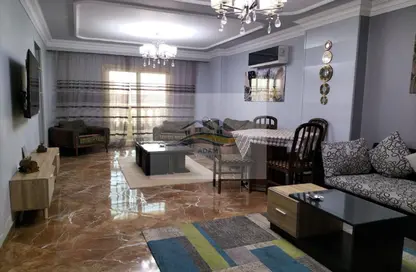 Apartment - 3 Bedrooms - 2 Bathrooms for rent in 50th Street - Zahraa El Maadi - Hay El Maadi - Cairo