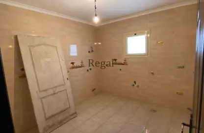 Apartment - 3 Bedrooms - 2 Bathrooms for sale in Kareem Gohar St. - Al Hadaba Al Wosta - Mokattam - Cairo