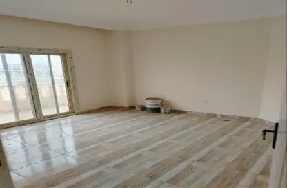 Apartment - 3 Bedrooms - 2 Bathrooms for sale in 5th Area - Shorouk City - Cairo