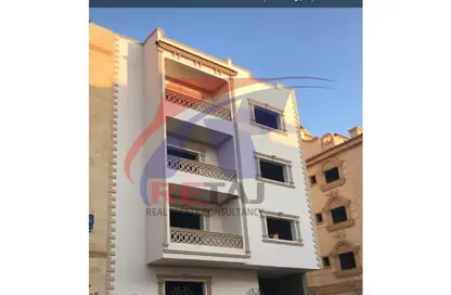 Apartment - 2 Bedrooms - 2 Bathrooms for sale in Mohamed Naguib Axis - Abou El Houl - New Cairo City - Cairo