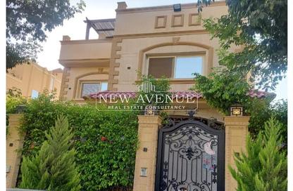 Villa - 6 Bedrooms - 6 Bathrooms for sale in Zizinia Gardens - Ext North Inves Area - New Cairo City - Cairo