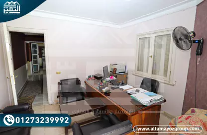 Apartment - 2 Bedrooms - 2 Bathrooms for sale in Nady Smouha Al Riyadi St. - Smouha - Hay Sharq - Alexandria