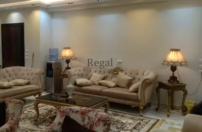 Apartment - 3 Bedrooms - 3 Bathrooms for sale in Street 83 - Al Abageyah - El Khalifa - Cairo