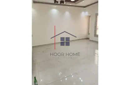 Apartment - 2 Bedrooms - 3 Bathrooms for sale in Al Hegaz St. - Roxy - Heliopolis - Masr El Gedida - Cairo