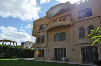 Villa - 6 Bedrooms - 6 Bathrooms for sale in 13th District - Sheikh Zayed City - Giza