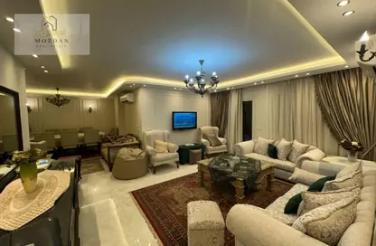 Apartment - 3 Bedrooms - 2 Bathrooms for sale in 10th Sector - Zahraa El Maadi - Hay El Maadi - Cairo