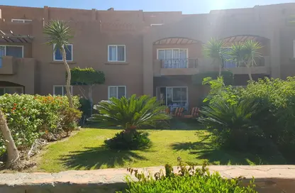 Chalet - 2 Bedrooms - 1 Bathroom for sale in Empire Resort - Al Ain Al Sokhna - Suez