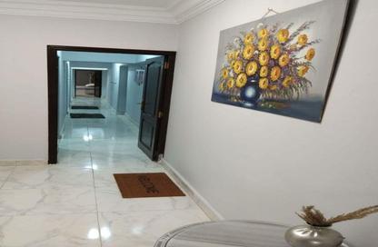 Apartment - 2 Bedrooms - 2 Bathrooms for sale in Cornish El Nile St. - Maadi - Hay El Maadi - Cairo