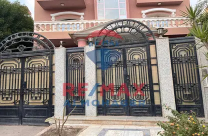 Apartment - 3 Bedrooms - 3 Bathrooms for sale in Touristic Zone 1 - Touristic Zone - Al Motamayez District - 6 October City - Giza