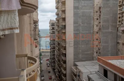 Apartment - 3 Bedrooms - 2 Bathrooms for sale in Al Shahid Adnan Madni St. - Sidi Beshr - Hay Awal El Montazah - Alexandria