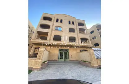 Apartment - 3 Bedrooms - 3 Bathrooms for sale in Al Maahad St. - 1st District - 6 October City - Giza