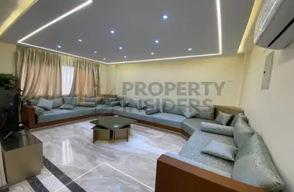 Apartment - 3 Bedrooms - 3 Bathrooms for rent in Gameat Al Dewal Al Arabeya St. - Mohandessin - Giza