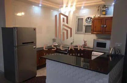 Apartment - 2 Bedrooms - 1 Bathroom for rent in Abou Hanifa Al Noaman St. - Rehab City First Phase - Al Rehab - New Cairo City - Cairo