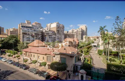 Apartment - 3 Bedrooms - 3 Bathrooms for sale in Ahmed Yehia St. - Glim - Hay Sharq - Alexandria