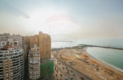 Apartment - 4 Bedrooms - 2 Bathrooms for sale in Mohammad Ngeeb Street - Sidi Beshr - Hay Awal El Montazah - Alexandria