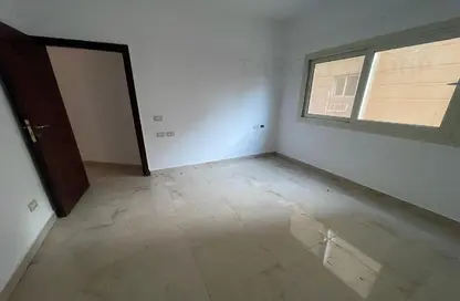 Apartment - 4 Bedrooms - 3 Bathrooms for rent in South Lotus - El Lotus - New Cairo City - Cairo