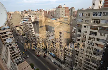 Apartment - 4 Bedrooms - 2 Bathrooms for sale in Miami - Hay Awal El Montazah - Alexandria