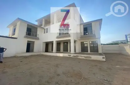 Villa - 5 Bedrooms - 4 Bathrooms for sale in Tag Sultan - Ring Road - Cairo