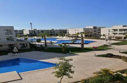 Chalet - 2 Bedrooms - 2 Bathrooms for sale in Azha - Al Ain Al Sokhna - Suez