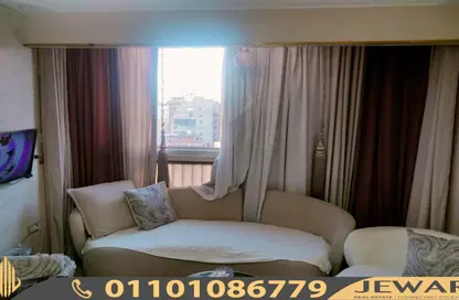 Apartment - 2 Bedrooms - 1 Bathroom for sale in Al Soyoof St. - Seyouf - Hay Awal El Montazah - Alexandria