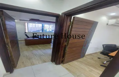 Office Space - Studio - 2 Bathrooms for rent in 10th Sector - Zahraa El Maadi - Hay El Maadi - Cairo