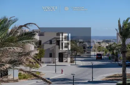 Chalet - 2 Bedrooms - 2 Bathrooms for sale in Makadi Orascom Resort - Makadi - Hurghada - Red Sea