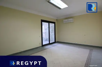 Office Space - Studio - 3 Bathrooms for sale in Cornish El Nile St. - Maadi - Hay El Maadi - Cairo