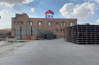 Factory - Studio - 6 Bathrooms for rent in Al Asher Mn Ramadan Badr Road - Zezenia 10th of Ramadan - 10th of Ramadan City - Sharqia