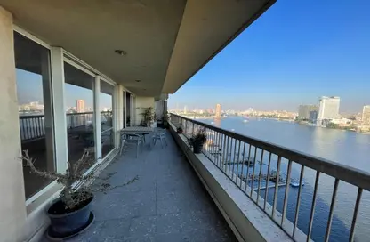 Apartment - 3 Bedrooms - 4 Bathrooms for sale in Nile Corniche St. - Garden City - Cairo