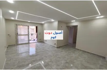 Apartment - 2 Bedrooms - 1 Bathroom for sale in Degla Palms - Al Wahat Road - 6 October City - Giza