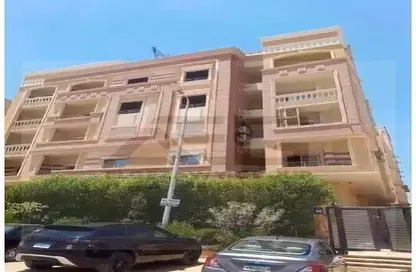 Apartment - 2 Bedrooms - 2 Bathrooms for sale in North Lotus - El Lotus - New Cairo City - Cairo