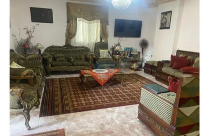 Apartment - 3 Bedrooms - 2 Bathrooms for sale in Zaker Hussein St. - Al Hadiqah Al Dawliyah - 7th District - Nasr City - Cairo