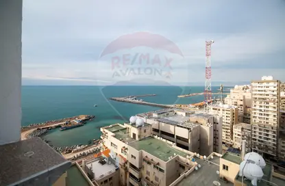 Penthouse - 3 Bedrooms - 3 Bathrooms for sale in Laurent - Hay Sharq - Alexandria