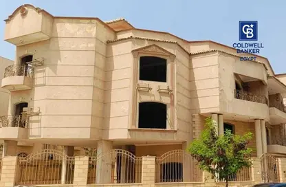 Villa for sale in Bank Center Street - South Teseen St. - The 5th Settlement - New Cairo City - Cairo