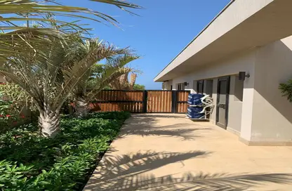 Villa - 5 Bedrooms - 6 Bathrooms for sale in Swan Lake - Qesm Ad Dabaah - North Coast