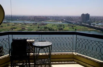 Apartment - 2 Bedrooms - 2 Bathrooms for sale in Cornish El Nile St. - Maadi - Hay El Maadi - Cairo